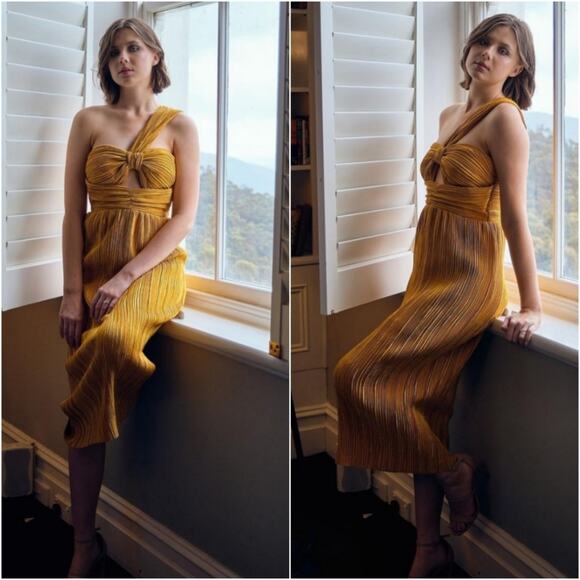 Alice McCall Dress Power Lady Pleated One Shoulder Midi in Sunset Yellow Size 4 - Picture 5 of 14